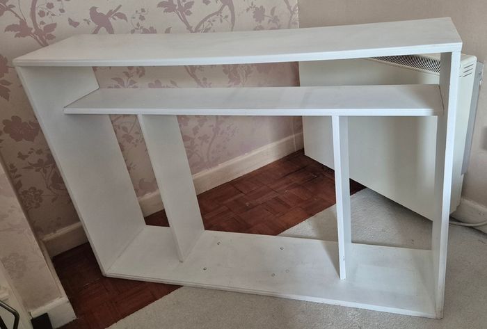 Shelves / Bookcase