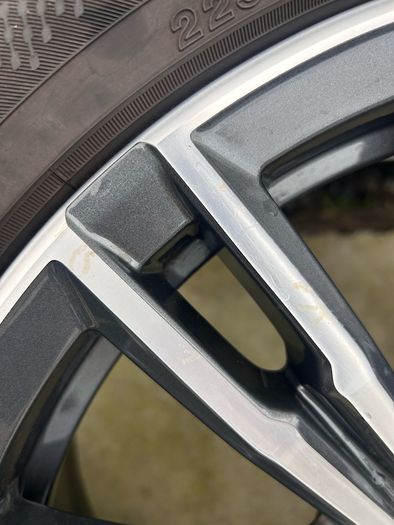 Genuine BMW 790M 18" Alloy Wheels