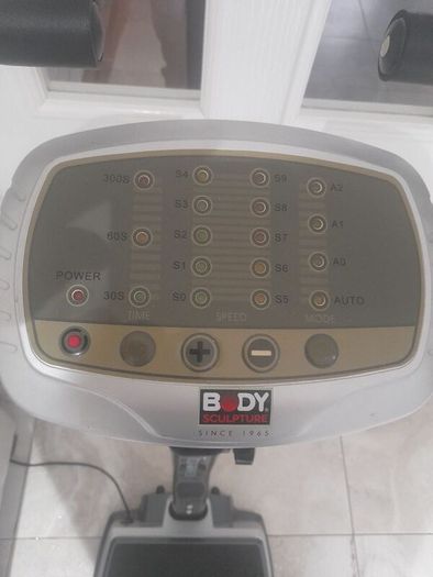 Vibrating plate .