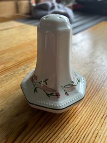 Vintage Johnson Brothers Eternal Beau