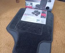 Car seat cover and car mat set