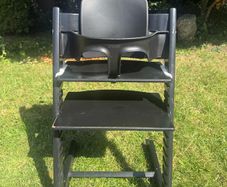 Stokke Tripp Trappe Black with harness