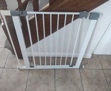 Baby gate