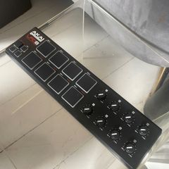 Akai Lpd8 Usb Midi Sampler