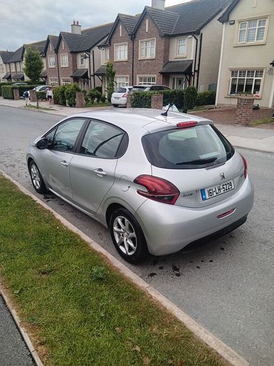 2016 Peugeot 208(1.6HDI)