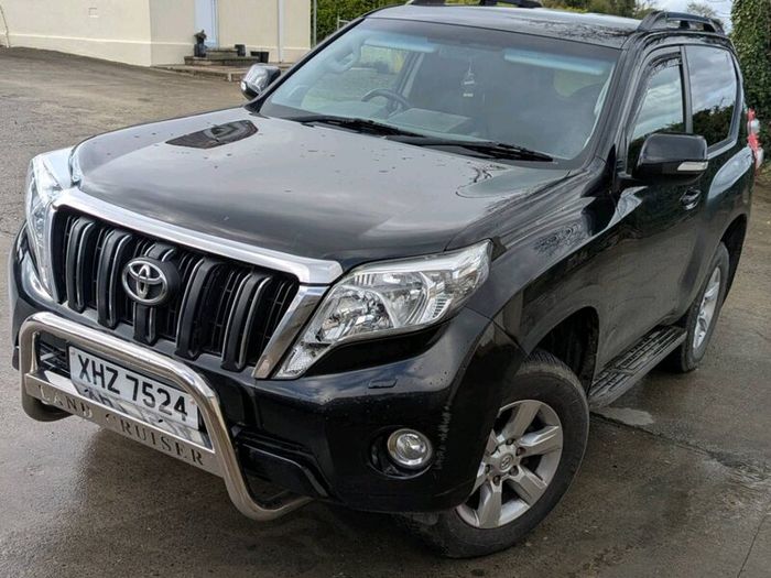 Toyota land cruiser swb