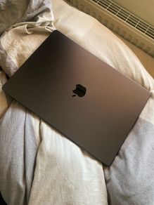 Macbook Pro 16 M3 Pro  18gb Ram  1tb