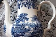 Myott coffee pot