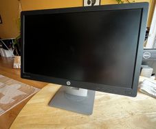 HP monitor E202 20 inches