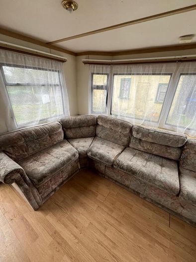 Mobile home free to take away