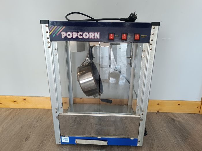 Popcorn machine