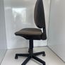 Brown office chair Image 4