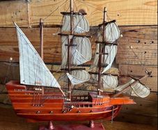Vintage Mayflower Pilgrim Ship Model