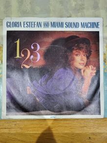 Gloria Estefan and Miami Sound Machine 7 inch singles bundle