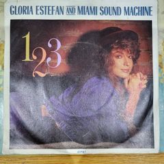 Gloria Estefan and Miami Sound Machine 7 inch singles bundle