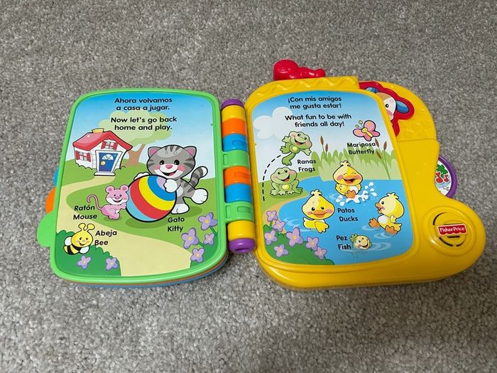 Fisher Price Musical Book Spanish- English