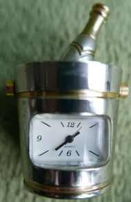 Vintage Miniature Wine Bucket Champagne Clock Linden Quartz Japan Movement - works well