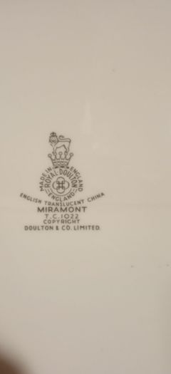 Vintage Royal Doulton Miramont 32 piece Dinner Set. Translucent China.