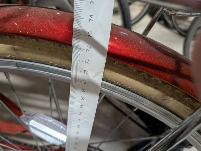 Red Martello City Bike, 6 speed, 19" frame