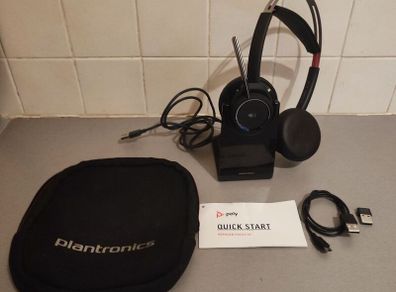 1x Poly Voyager Focus UC. Mint Condition and perfect working order