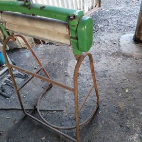 Antique mangle
