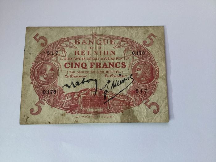banknotes Reunion