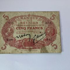 banknotes Reunion