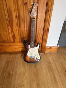 Kids electric Guitar Spares or repair
