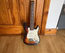 Kids electric Guitar Spares or repair