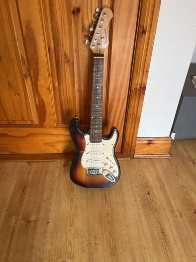 Kids electric Guitar Spares or repair
