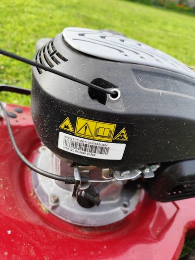 Castelgarden XC 43 petrol lawnmower with a reliable STIGA engine.