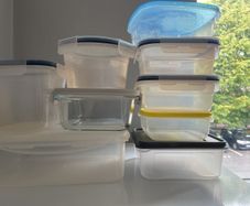 Tupperware lot
