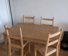 Wooden Extenable table with 4 chairs