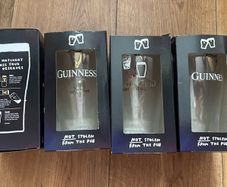 Guinness beer Official Pint Glass Guinness bulmers magners  beer Official Pint Glass postage
