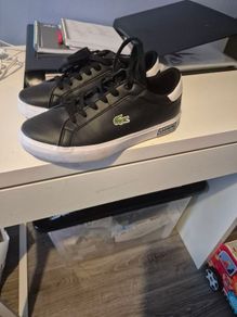 lacoste runners Size 4
