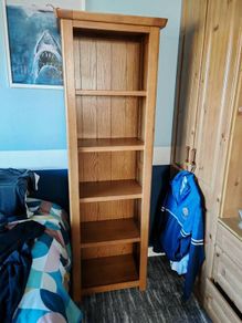 Bookshelf oak