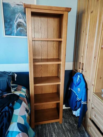Bookshelf oak