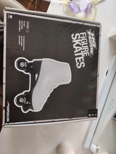 Rolling skates size 5