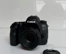 Canon Camera 6D Mark II and Canon 50mm f1.8 STM Lens