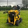 Mini skid steer loader Image 9