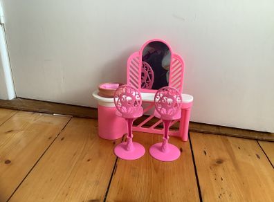 Barbie hair salon