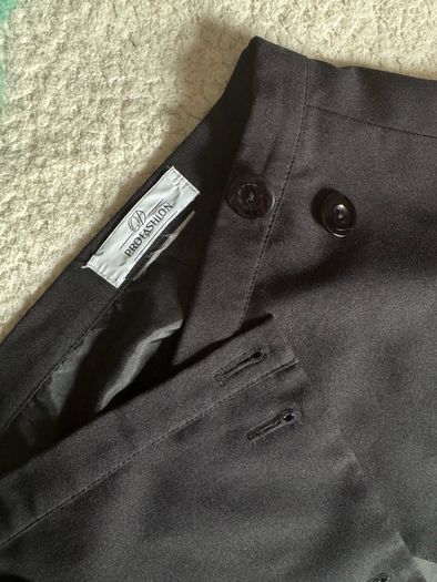 Black mini skirt with buttons Size S - Good condition