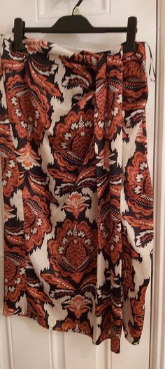 Ladies skirt