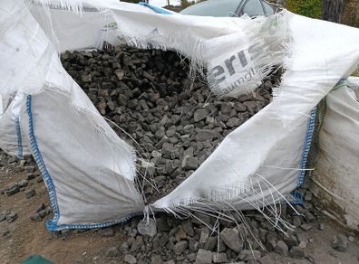 Geocell foam glass gravel