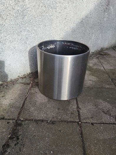 Stainless steel plant pot