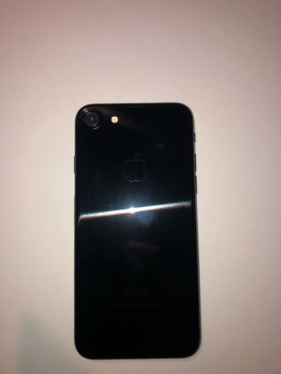 iPhone apple 7 128 gb Unlocked SIM free