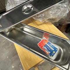 Gastronorm pan and lid - new (10 sets available)
