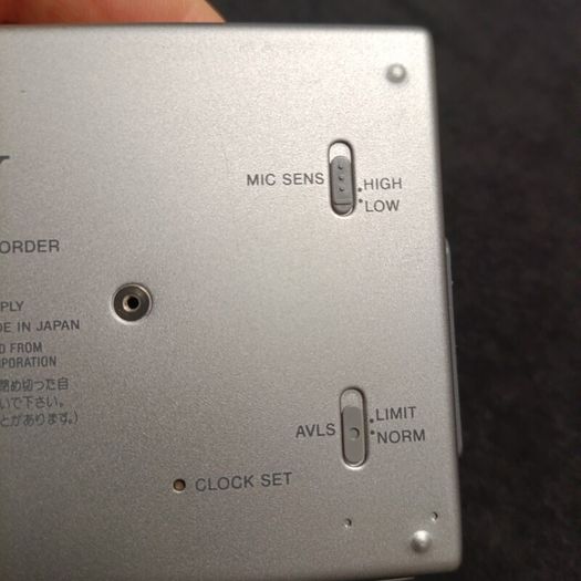 Sony MZ-R30 MiniDisc player from 1997
