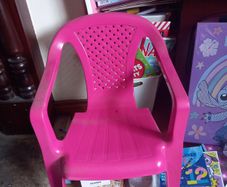 kids pink chair