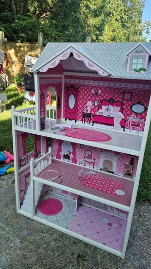 Doll House